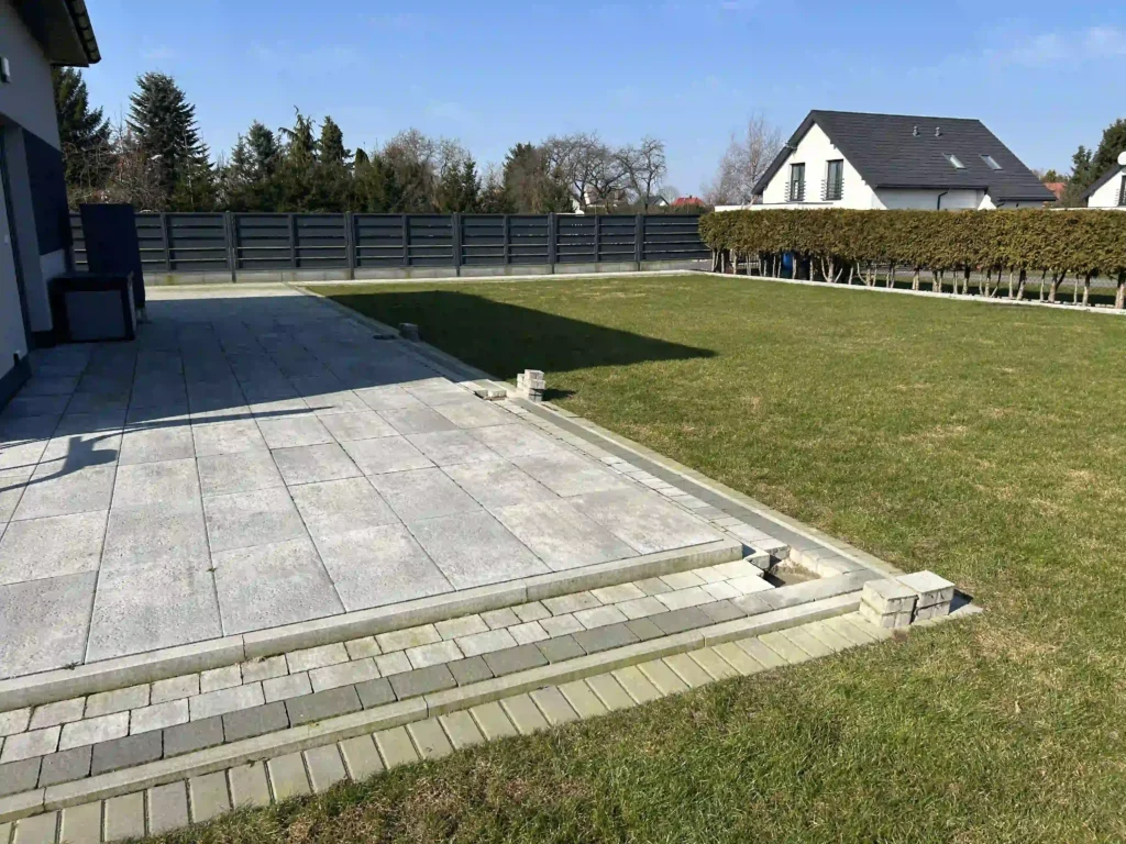 Etapy montażu pergoli z poliwęglanu, woj. zachodniopomorskie